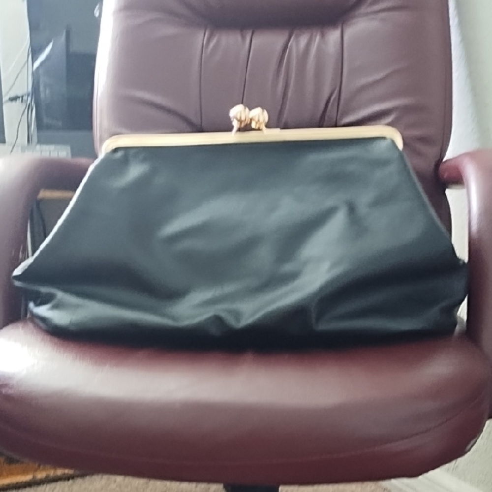 NEW Leather Black Kisslock "Sette" Clutch with Gold Accents By Jesalin